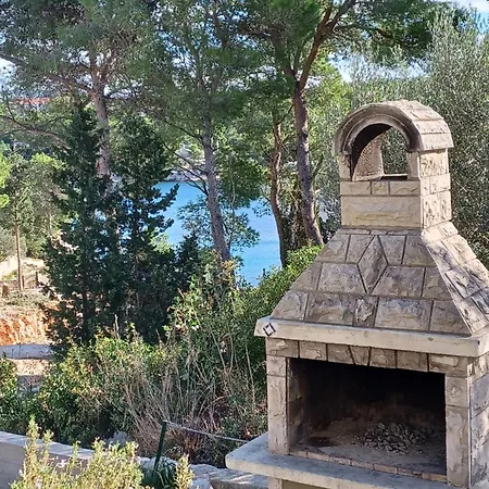 Villa Klara Milna (Brac)